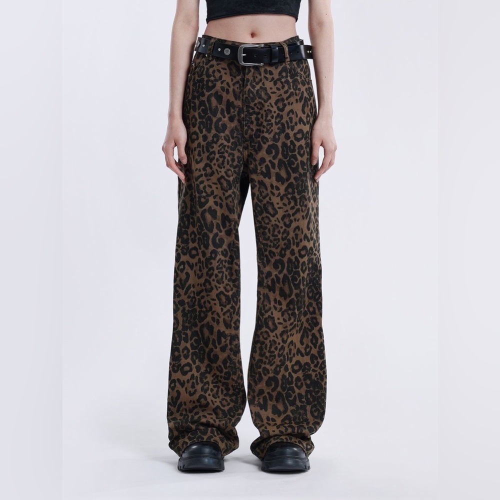 BNWT Aelfric Eden Leopard Print Jeans